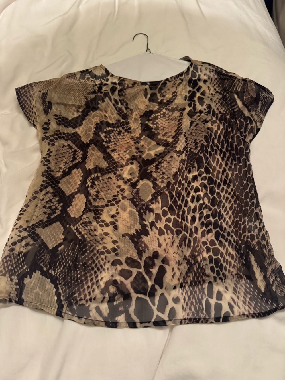 ANN MASHBURN Brown Snake-Print Short Sleeve Blouse